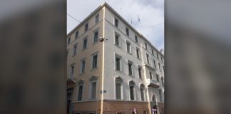Ο Δένδιας κάνει έξωση του Πολεμικού Ναυτικού από το κτίριο της Κλαυθμώνος και προκαλεί τρικυμία