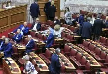 Θέλουν οι υπό αναχώρηση βουλευτές να εκλέξουν τη Δούρου πριν φύγουν από τον ΣΥΡΙΖΑ και ποιος είναι ο ρόλος Τσίπρα;