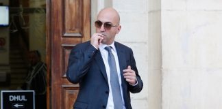 Δίκη για τη δολοφονία της Μαλτέζας δημοσιογράφου Δάφνη Καρουάνα Γκαλιζία: Επιχειρηματίας έδωσε 150.000 ευρώ για «συμβόλαιο θανάτου»