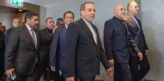 Για «βελούδινο πραξικόπημα» στο Ιράν μιλούν οι σκληροπυρηνικοί του καθεστώτος