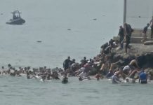 “Προώθησέ το”: Το μήνυμα στα social media που πυροδότησε το κύμα χιλιάδων μεταναστών στην Θέουτα