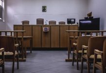 Εν αναμονή της απόφασης για τον άγριο ξυλοδαρμό φοιτητή από γνωστό τράπερ