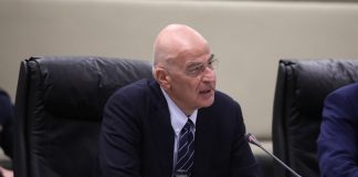Σε Κατάρ και Αυστραλία ο Δένδιας για πενταήμερη επίσκεψη