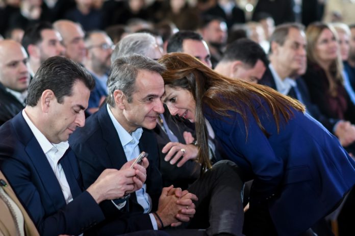 Αγραφιώτης: Υπουργείο Οικογένειας… αλλά ποιας οικογένειας;