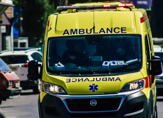 Έκρηξη σε εργοστάσιο στα Οινόφυτα – Τραυματίες 2 εργαζόμενοι