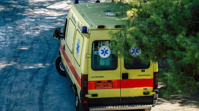Τραγωδία στη Λαμία: Νεκρός 16χρονος που είχε βρεθεί χωρίς τις αισθήσεις στο σπίτι του
