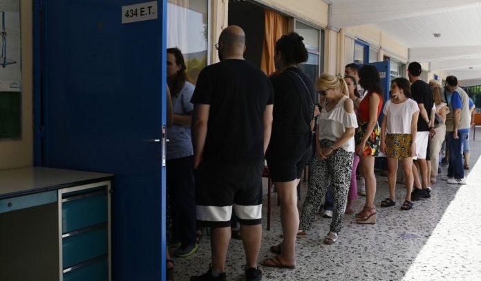 Και οι επτά είναι… δύσκολες: Οι εκλογικές περιφέρειες που προκαλούν πονοκεφάλους στη ΝΔ