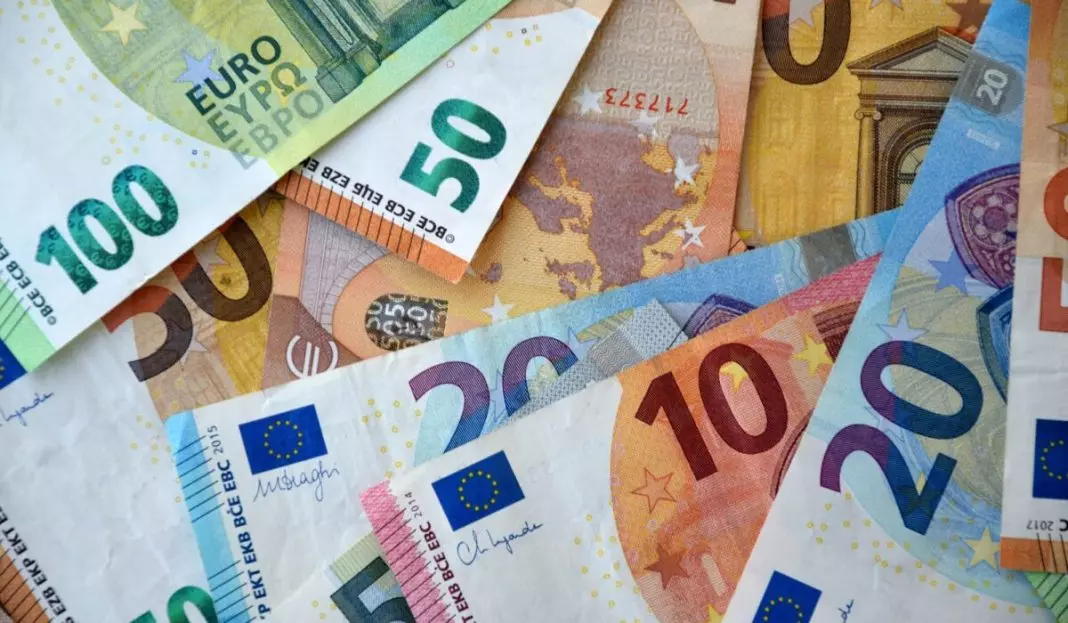 Many,European,Euro,Money,Bills,In,Chaotic,Arrangement.,Pile,Of