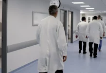 Οι άγονες προκηρύξεις θέσεων στο ΕΣΥ: Ένας γιατρός περιγράφει τους πέντε λόγους που δεν καλύπτονται