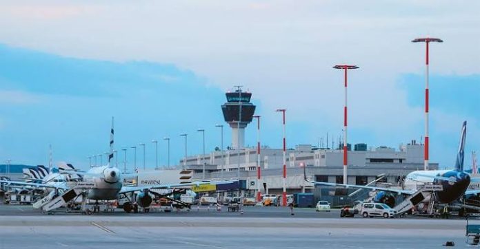 «Ακυβέρνητο καράβι» η Υπηρεσία Πολιτικής Αεροπορίας, καταγγέλλουν οι εργαζόμενοι