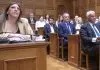 «Δεν είναι ώρα για γλυκά»: Έντονο επεισόδιο Κωνσταντοπούλου για το κέρασμα του Ξανθόπουλου στην Επιτροπή Θεσμών
