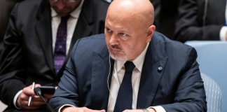Αποπέμφθηκε ο γενικός εισαγγελέας του ΔΠΔ Καρίμ Χαν μετά τις καταγγελίες για σεξουαλική επίθεση