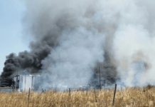 Νεκρός 25χρονος εργαζόμενος από την έκρηξη σε εργοστάσιο στα Εξαμίλια Κορινθίας – “Η έκρηξη έγινε αντιληπτή σε απόσταση 10 χλιομέτρων”