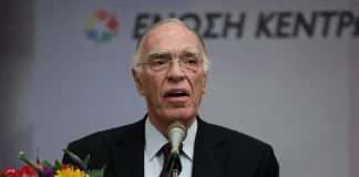 Πέθανε ο Βασίλης Λεβέντης στα 75 του χρόνια