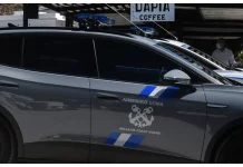 Ωρωπός: 53χρονη έπεσε με το ΙΧ της πάνω σε περιπολικό του Λιμενικού – Δύο τραυματίες