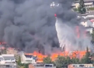 Μεγάλη φωτιά σε οικισμό της Νορβηγίας, έχουν καεί 40-50 σπίτια, αναφορές για εκρήξεις, δείτε βίντεο