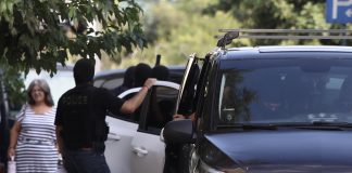 Marfin: Προθεσμία για την επόμενη Τρίτη πήραν οι δύο συλληφθέντες – Κατηγορούνται για ανθρωποκτονία κατά συρροή
