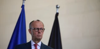 Τηλεφωνική επικοινωνία του Μερτς με τον νέο πρωθυπουργό της Βρετανίας