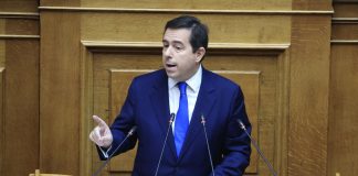 Νέα Δημοκρατία: Επανέρχεται ως κοινοβουλευτικός εκπρόσωπος ο Νότης Μηταράκης