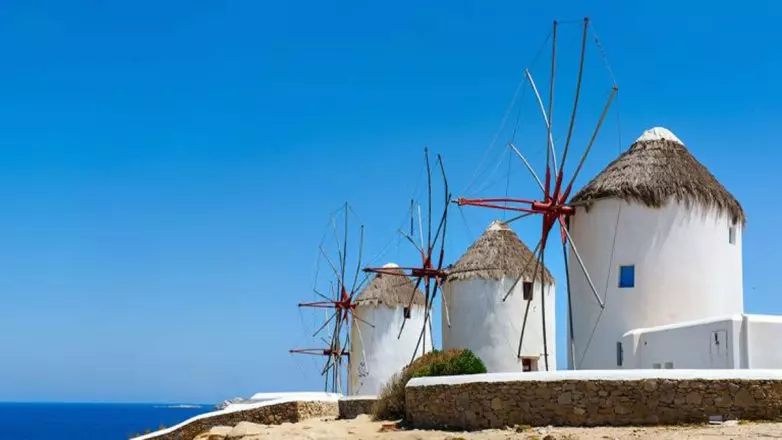 mykonos-travel-guide-beache-782x440 Μύκονος: Άγρια συμπλοκή με σπασμένα μπουκάλια στα σοκάκια της Χώρας