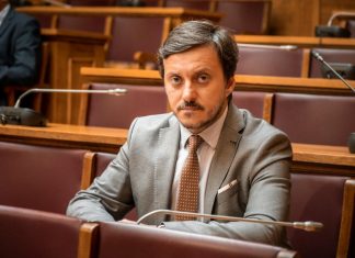 Η γκάφα του Καιρίδη και η επική τάπα από τον Πάνα