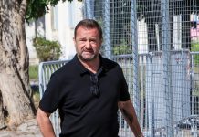 Πλακιάς κατά Καρυστιανού: Στην Λάρισα δολοφονήθηκαν 57 αγνές ψυχές