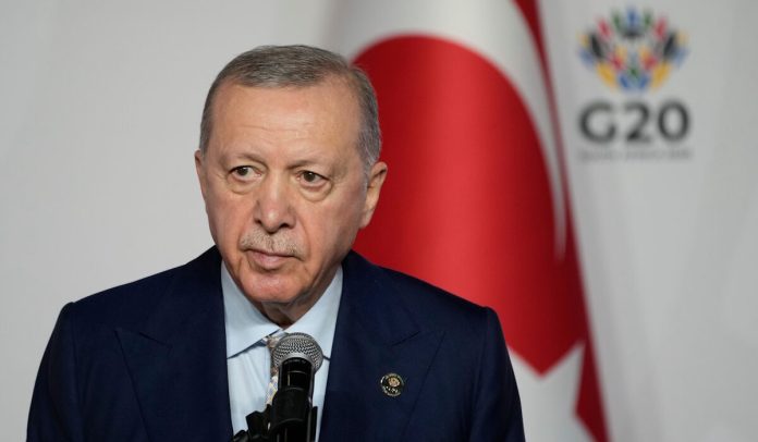Ερντογάν: Ανακοίνωσε υποθαλάσσιο αγωγό φυσικού αερίου προς τα Κατεχόμενα