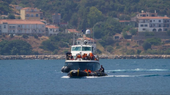 Έρευνες στη θαλάσσια περιοχή της Σάμου μετά από περισυλλογή παράνομων αλλοδαπών από τουρκική ακταιωρό