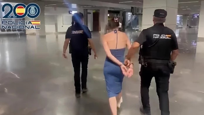 Οικογένεια έκανε χρυσές διακοπές σε θέρετρο στην Ισπανία και έγινε… καπνός την ώρα της πληρωμής, συνέλαβαν την μητέρα στο αεροδρόμιο, δείτε βίντεο