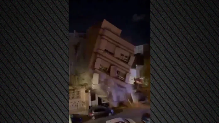 Κατέρρευσε τριώροφη πολυκατοικία στη Βαλένθια, οι κάτοικοι εκκένωσαν το κτίριο λίγα λεπτά πριν, δείτε βίντεο