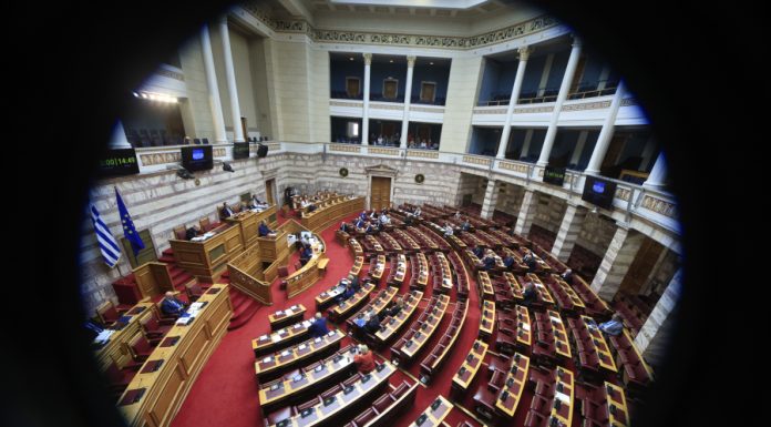 Μια Βουλή που θυμίζει 2012 – Σε πλήρη δυσαρμονία με την κοινωνία – Αξιωματική αντιπολίτευση οι ανεξάρτητοι!