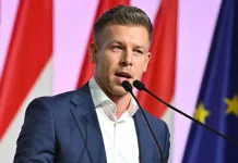 Τερματίζεται η θητεία του Ούγγρου προέδρου μετά τη συνταγματική τροπολογία της κυβέρνησης Μαγιάρ