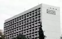 Επεισόδια στην ορκωμοσία του ΑΠΘ, συγγενείς απόφοιτων δεν μπόρεσαν να μπουν επειδή δεν είχαν πρόσκληση – Τι λέει ο αντιπρύτανης