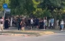 Τεράστιες ουρές για διαβατήριο στη Λάρισα: Από τα ξημερώματα περιμένουν έξω από το ΑΤ όσοι δεν έχουν εκδόσει νέα ταυτότητα