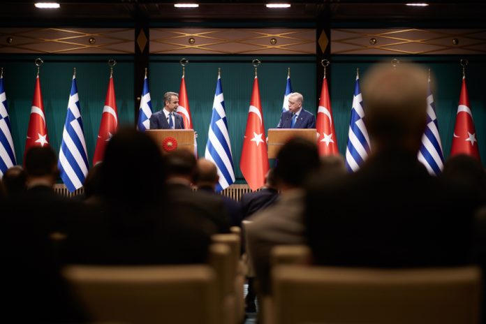 Τέλος στις ψευδαισθήσεις των «ήρεμων νερών» – Μετά τα θαλάσσια πάρκα έρχεται και η νομοθέτηση της «Γαλάζιας Πατρίδας»