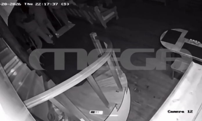 Νέα Πεντέλη: Τρόμος για 18χρονο - Διαρρήκτες εισέβαλλαν στο σπίτι του