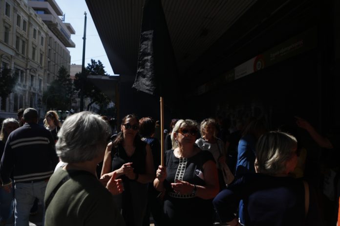 Συντάξεις χηρείας: Παροχή για λίγους η νέα ρύθμιση - 100.000 εκτός των αυξήσεων