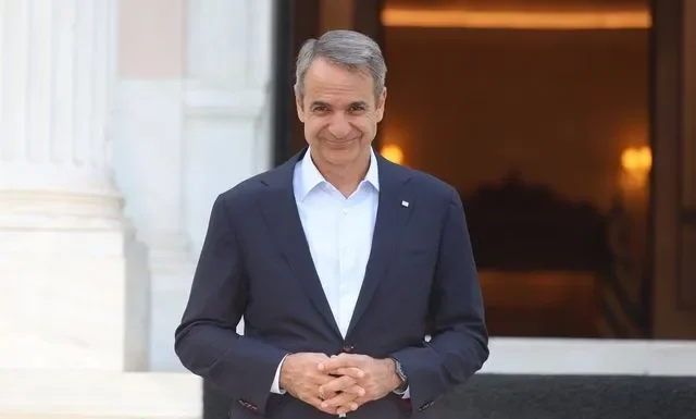 Φρου φρου κι αρώματα: Από τα πανηγύρια στο φιάσκο…