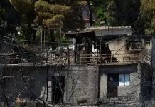 Αποκαΐδια δεκάδες σπίτια σε Αττική και Βοιωτία: «Δεν έχουμε λεφτά να τα φτιάξουμε» (VIDEO-ΦΩΤΟ)