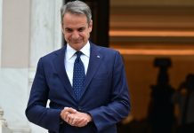 Οι φυλές της Δεξιάς κρίνουν τον χρόνο της κάλπης