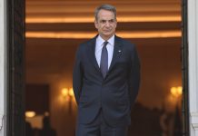 Κυριάκος Μητσοτάκης: Τσιγκέλι
