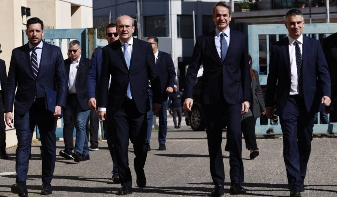 Υπουργική απόβαση στη «μαύρη τρύπα» της Μακεδονίας Υπουργική απόβαση στη «μαύρη τρύπα» της Μακεδονίας
