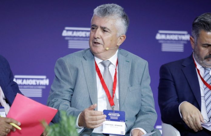 Υποκλοπές: Η Ένωση Εισαγγελέων βάζει «πλάτη» στον Μπακέλα – Ανακοίνωση για τα media που ασκούν κριτική