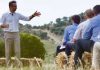 ΚΑΠ: Φιέστα Μητσοτάκη με διαφήμιση ιδιωτικού πανεπιστημίου
