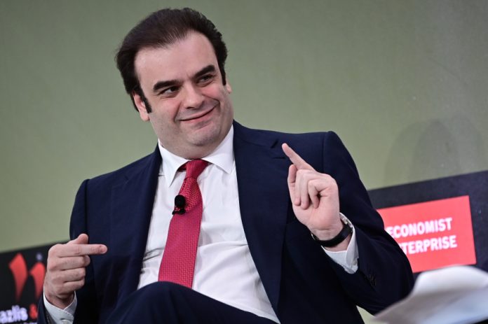 Ο μόνος κερδισμένος υπουργός .. βρέξει χιονίσει