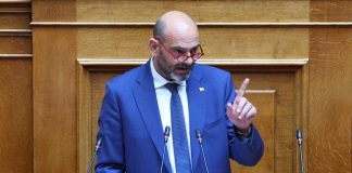 Ο υφυπουργός Πολιτισμού και δυο «γαλάζιοι» βουλευτές τίμησαν τον …Αμβρόσιο! Ο υφυπουργός Πολιτισμού και δυο «γαλάζιοι» βουλευτές τίμησαν τον ...Αμβρόσιο!