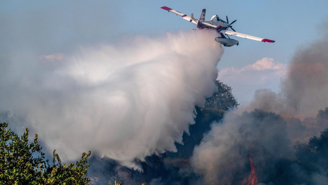 Καβάλα: Υπό πλήρη έλεγχο η φωτιά στην παραλία Οφρυνίου