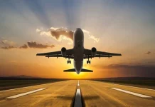 ΗΠΑ: Πρώην αεροσυνοδός παρίστανε τον πιλότο για να κάνει εκατοντάδες δωρεάν ταξίδια