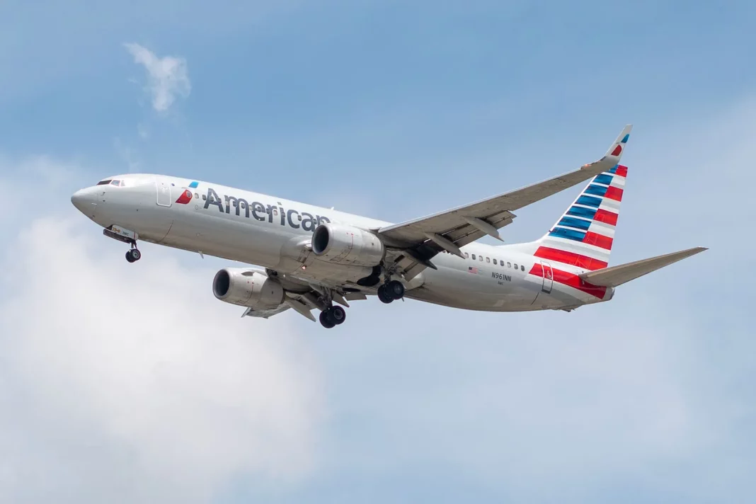 american-airlines-boeing-737-chicago-ohare-international-airport-july-2025