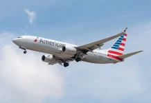 Φωτιά σε κινητήρα Boeing 737 μετά από πρόσκρουση με πουλιά – «Mayday» από τον πιλότο (VIDEO)